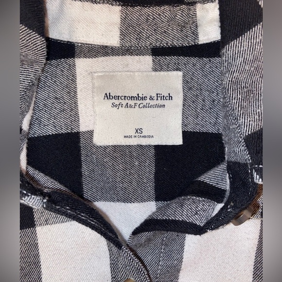 Abercrombie + Fitch Flannel Top Black and White in Size X Small - Picture 5 of 5